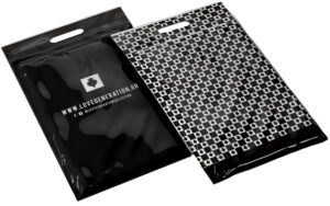 327c433e f453 4983 ad05 169ce3f906ae love generation courier3 1